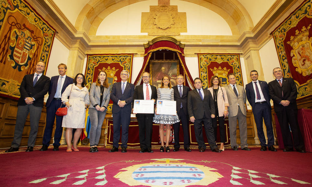 Alonso Cuervo y Lucia García-Linares reciben el Premio Ingeniero del Año en Asturias