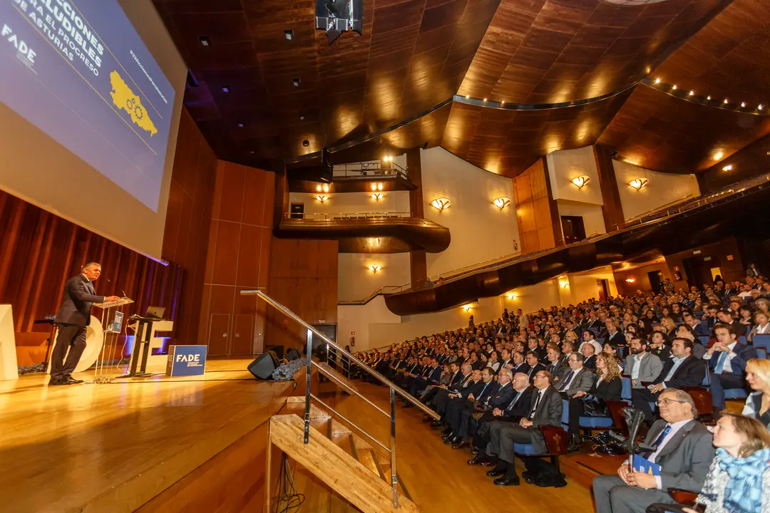 Belarmino Feito, Presidente de FADE, en la presentación de "las 22 acciones ineludibles para el progreso de Asturias" 