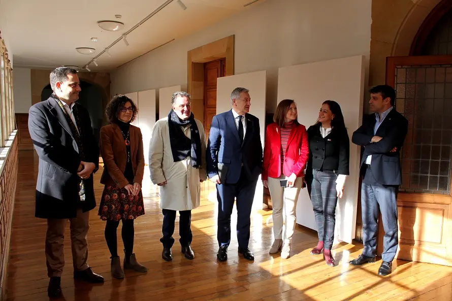 Rector de la Universidad de Oviedo, Santiago García Granda; la vicerrectora de Acción Transversal y Cooperación con la Empresa, Eugenia Suárez Serrano; el director de la EPI Gijón, Juan Carlos Campo; la directora de Área de Calidad de la Universidad, Pilar González Torre; Calidad y Coordinación Docente, EPI Gijón, Antonio Calleja, Susana Loredo, Alberto Álvarez, Calidad, Universidad de Oviedo