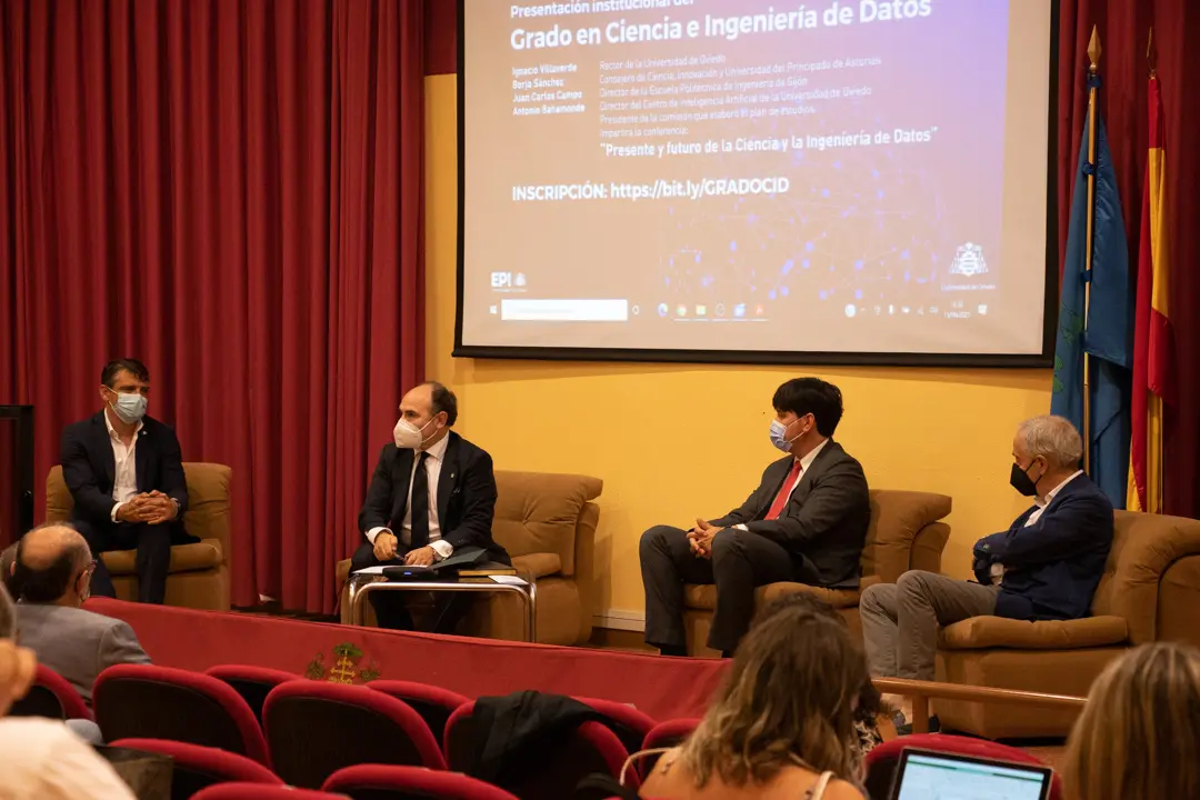 Juan Carlos Campo, Ignacio Villaverde, Borja Sánchez y Antonio Bahamonde, Director del Centro de Inteligencia Artificial de la Universidad de Oviedo / Marta Martín Heres