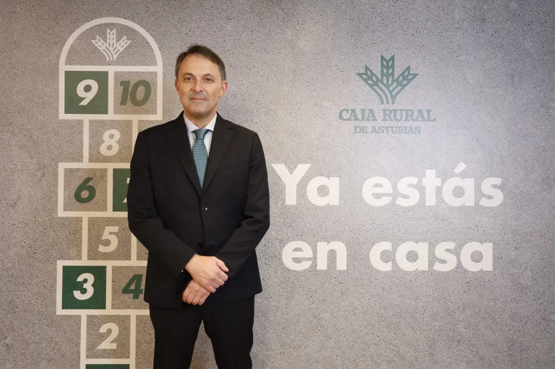 Rafael González, subdirector general de Caja Rural de Asturias.