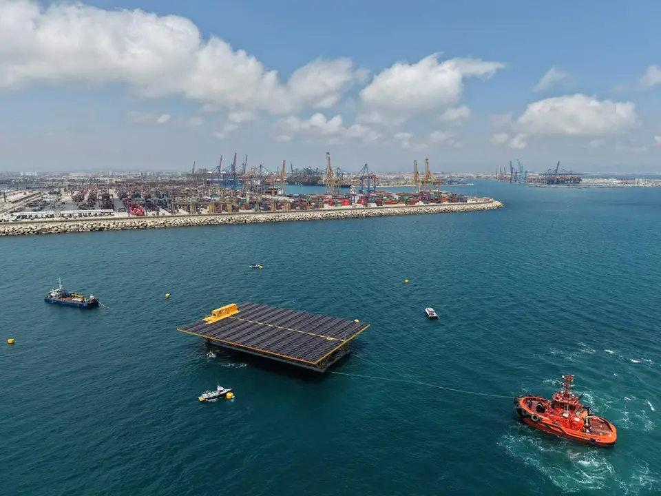 Espa&ntilde;a estrena la fotovoltaica flotante en mar abierto con una plataforma de tecnolog&iacute;a propia / Cedida