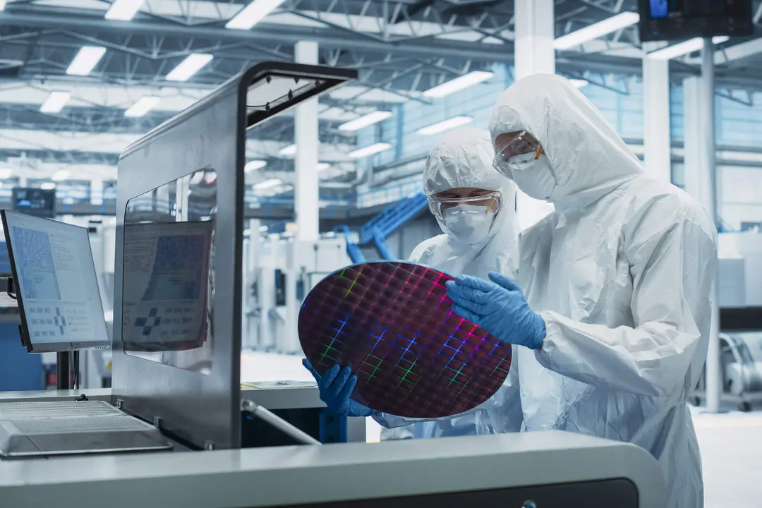 12.250 millones para el chip: Espa&ntilde;a so&ntilde;&oacute; con una megaf&aacute;brica y est&aacute; construyendo otra cosa