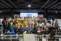 Foto de familia con los premiados, el jurado y las entidades colaboradoras de la cuarta edici&oacute;n de Espacios Sostenibles, organizada por el Cl&uacute;ster ECCO / Marta Mart&iacute;n