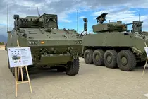 8x8 Drag&oacute;n / Ministerio de Defensa