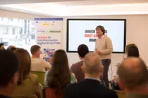 Enrique Cuenca, Global Online Accounts Director de Camper, fue el protagonista de una nueva jornada de El Viaje del Emprendedor de la OAP del COIIAS / Marta Mart&iacute;n