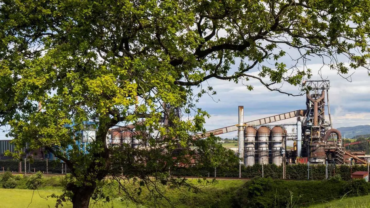 As&iacute; se descarboniza una acer&iacute;a por dentro: electricidad, chatarra, datos y agua / Foto: ArcelorMittal