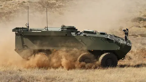 El vehículo de ruedas protegido 8x8 Dragón será el principal sistema de combate de la Brigada del futuro.  Fuente: Ministerio de Defensa