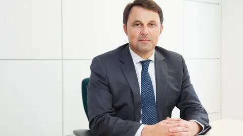 Rafael González Menéndez Director de Empresas de Caja Rural de Asturias