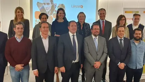 Asistentes programa Lánzate