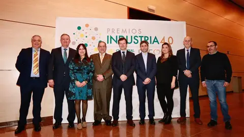 Galardonados y autoridades en los Premios Industria 4.0 | Caja Rural Asturias