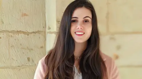 Carla Álvarez Sanjurjo | Desarrollo de negocio en e+ Ingeniería & guppy.es