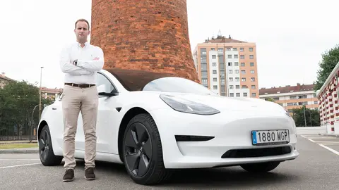 Ángel García, presidente de la Asociación de Usuarios de Vehículos Eléctricos / Marta Martín