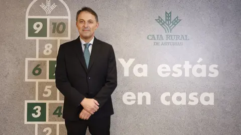 Rafael González, subdirector general de Caja Rural de Asturias.