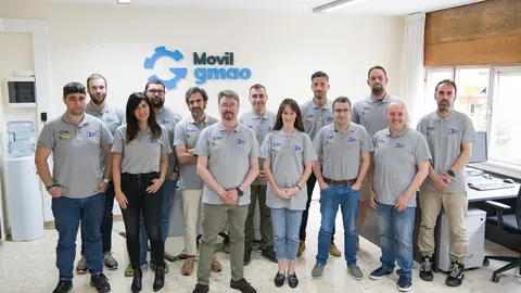 Parte del equipo de NGI en sus oficinas de Oviedo / Marta Martín.