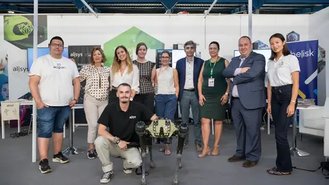 Representantes de algunas de las empresas que formaron parte del Showroom tecnológico del Colegio Oficial de Ingenieros Industriales del Principado de Asturias (COIIAS) en la Feria Internacional De Muestras de Asturias (FIDMA) | Marta Martín.