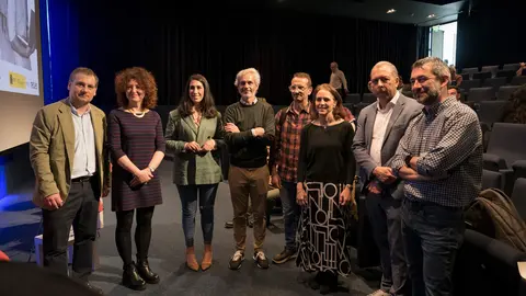 De izquierda a derecha: Jorge Enr&iacute;quez, director de Transformaci&oacute;n de FADE y responsable de la Oficina Acelera Pyme; Nuria Canel, coordinadora de la Oficina Acelera Pyme de Avil&eacute;s; Susana Pascual, CEO de PixelsHub; Pablo Mu&ntilde;iz, director gerente de Asturcopia; Xuan de Isla, CEO y cofundador de Domobility y DoCommerce; &Aacute;ngeles Silverio, coordinadora de la Sociedad Regional de Promoci&oacute;n del Principado de Asturias (SRP); Juan Carlos Rodr&iacute;guez, CEO de Ecocomputer; y Manuel Campa, concejal delegado de Desarrollo Urbano y Econ&oacute;mico del Ayuntamiento de Avil&eacute;s / Marta Mart&iacute;n.
