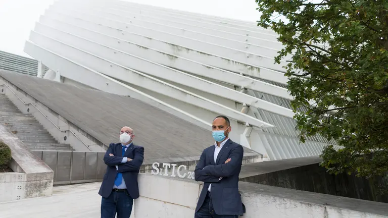 José García Fanjul, Decano del COIIPA, y Paulino Álvarez Ondina, Decano del CITIPA | Marta Martín 