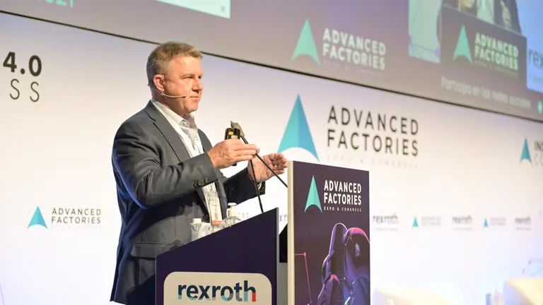 Xavier Ferràs, profesor de Esade, ha inaugurado con éxito el Industry 4.0 Congress de Advanced Factories