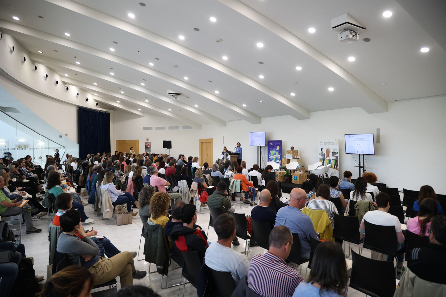 Acto de Escuelas Biocirculares de COGERSA en el Palacio de Congresos de Oviedo / Julián Rus