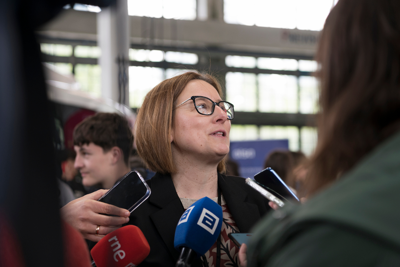 Mercedes Díaz, directora de FICYT, en la Feria de la Ciencia / Marta Martín