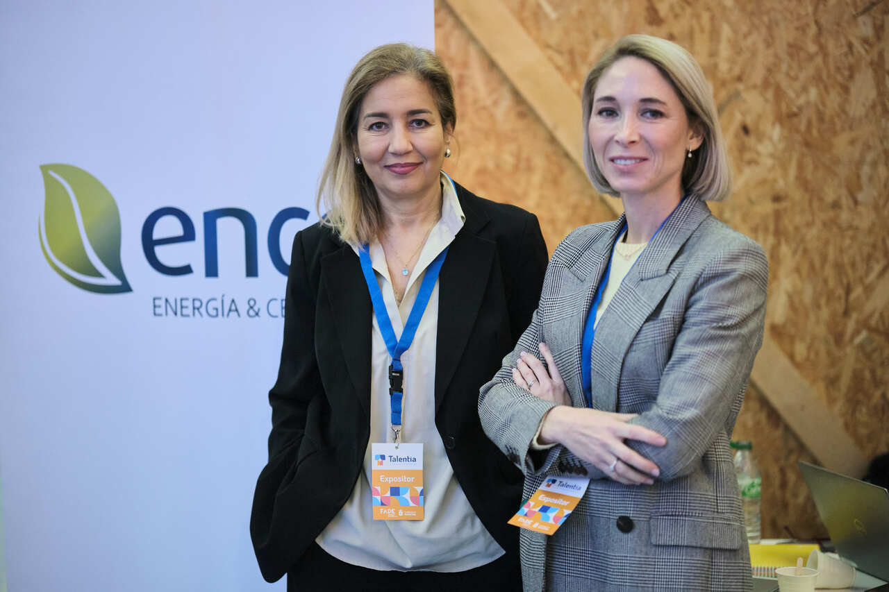 Susana Fernández y Alba Vigil, directora y gestora de Personas en Ence.