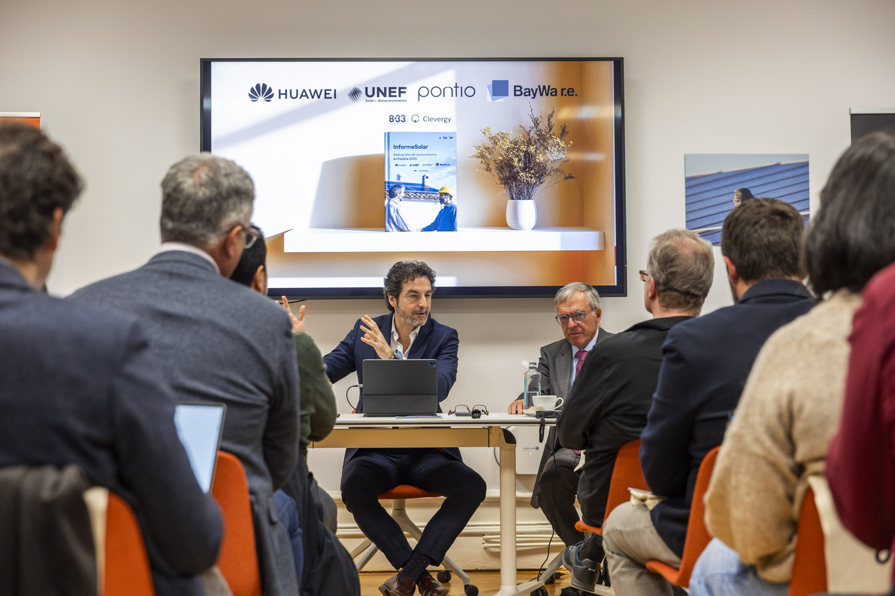 El informe cuenta con el patrocinio de compañías del ecosistema energético como Huawei, BayWa r.e., Clevergy y Pontio.