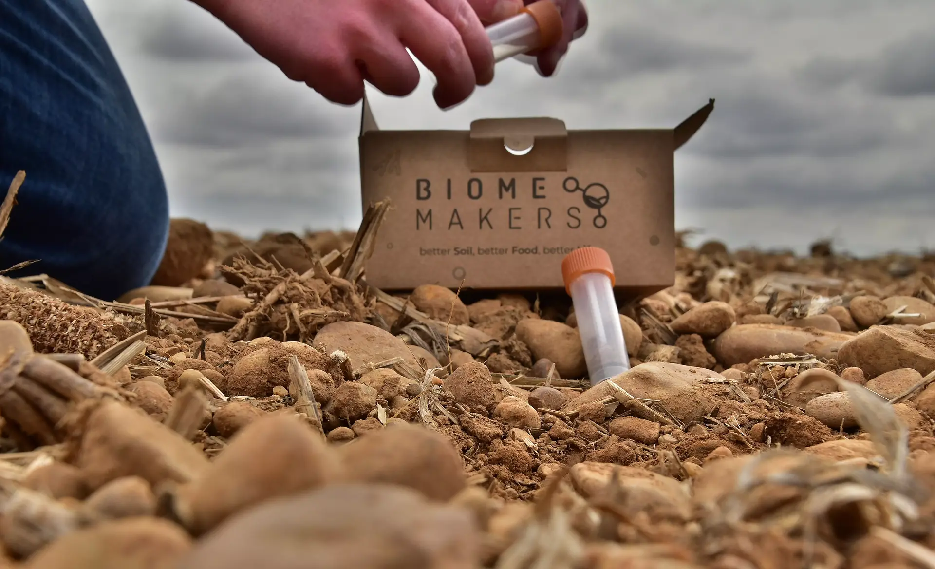 Biome Makers usa inteligencia artificial y microbiología para leer el suelo agrícola y convertir millones de datos biológicos en recomendaciones para agricultores y empresas agroalimentarias