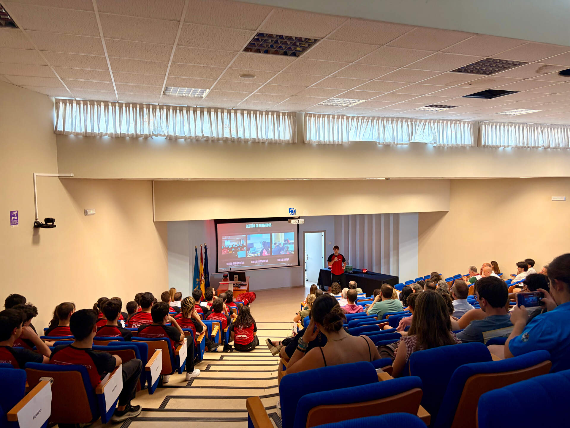 Acto de la presentación del proyecto Uniovi eTech Racing en la EPI de Gijón