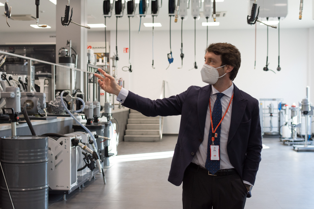 Alberto González Moratiel durante la visita a las instalaciones de Samoa Industrial // Marta Martín Heres